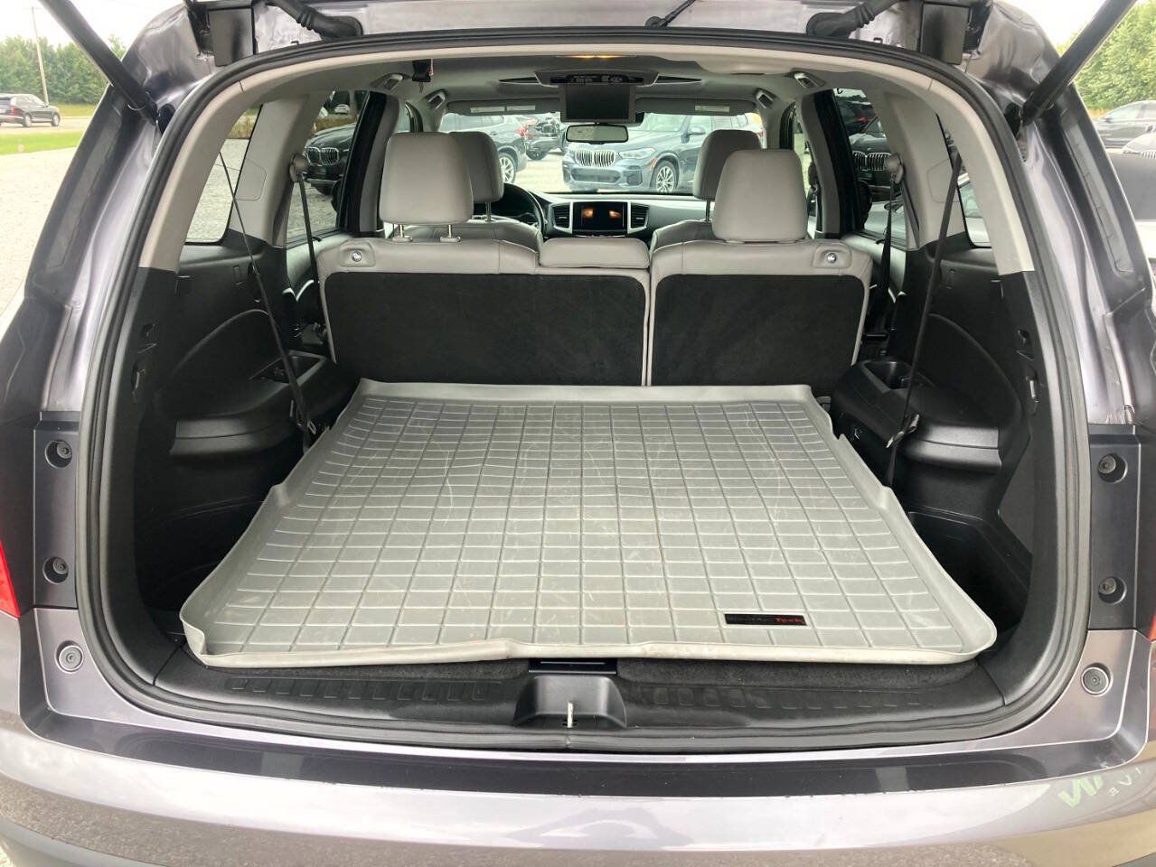 Used 2017 Honda Pilot Touring image 27