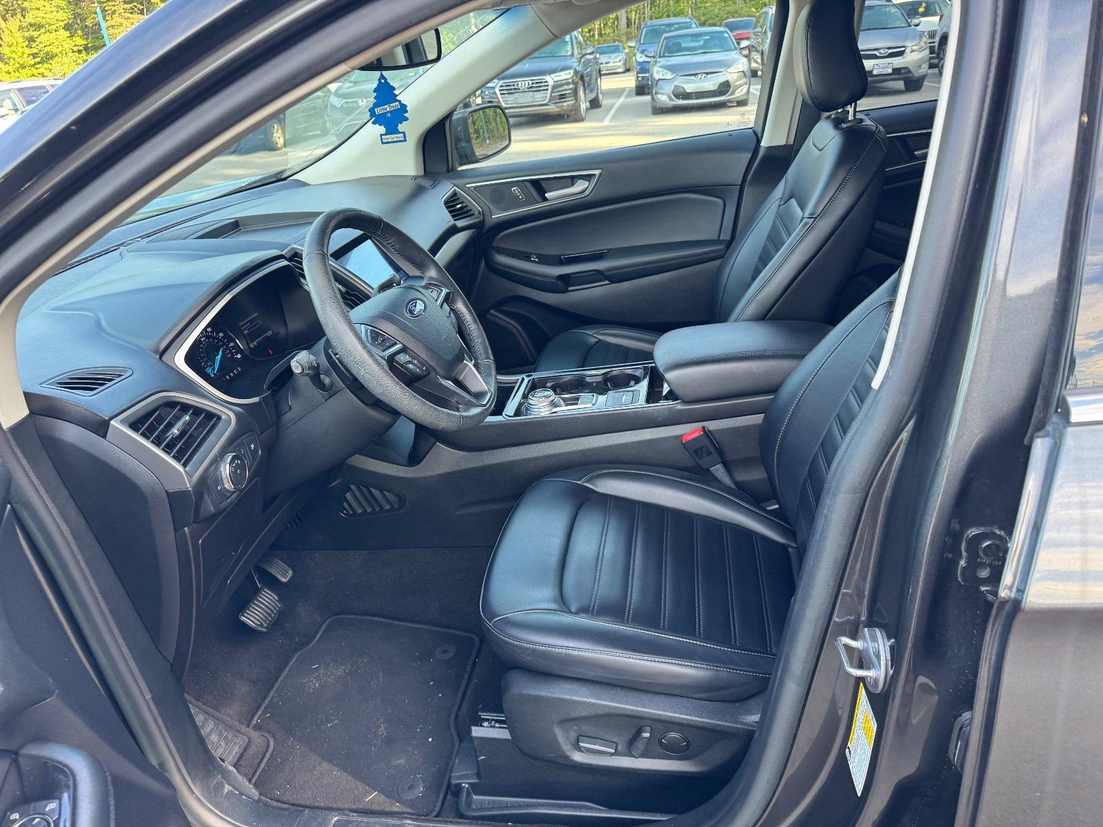 Used 2020 Ford Edge SEL AWD/4WD image 12