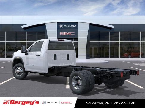 New 2026 GMC Sierra 3500 Pro w/ Convenience Package image 4