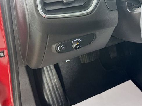 Used 2023 Chevrolet Equinox LT image 12