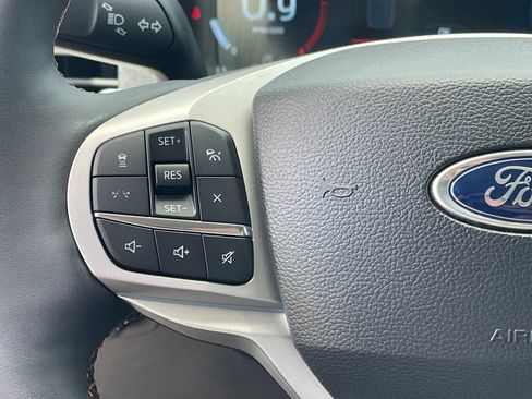 New 2026 Ford Explorer Active w/ Active Comfort Package AWD/4WD image 16