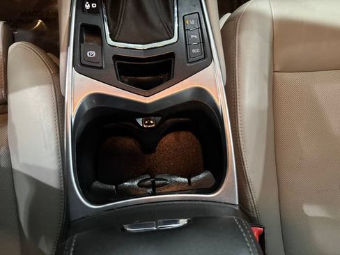Used 2014 Cadillac SRX Luxury w/ Driver Awareness Package AWD/4WD image 25