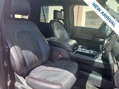 Used 2019 Ford Expedition Limited w/ Equipment Group 303A AWD/4WD image 9