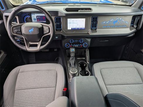 Used 2023 Ford Bronco Outer Banks image 4