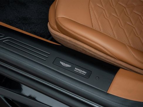 New 2025 Aston Martin Vanquish image 31