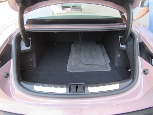 Used 2022 Porsche Taycan 4S image 25