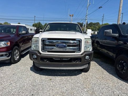 Used 2015 Ford F250 King Ranch w/ FX4 Off-Road Package AWD/4WD image 2