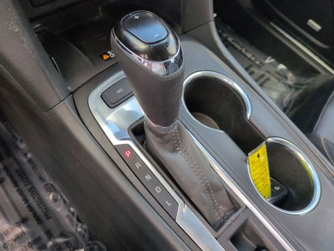 Used 2020 Chevrolet Equinox Premier image 26