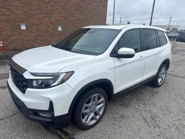 Used 2024 Honda Passport EX-L image 1