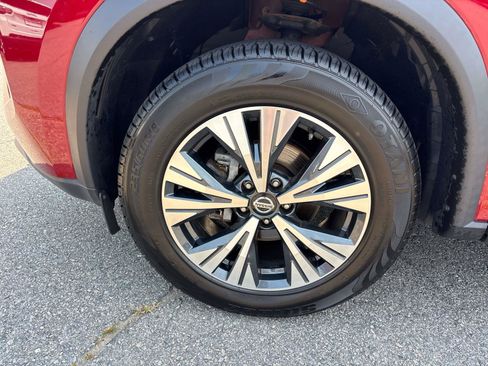 Used 2021 Nissan Rogue SV AWD/4WD image 8