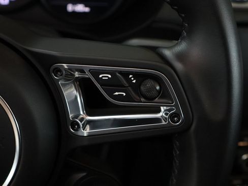 Used 2022 Porsche 718 Boxster RWD image 25