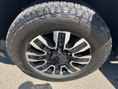 New 2025 GMC Sierra 2500 Denali Ultimate w/ Max Trailering Package image 21