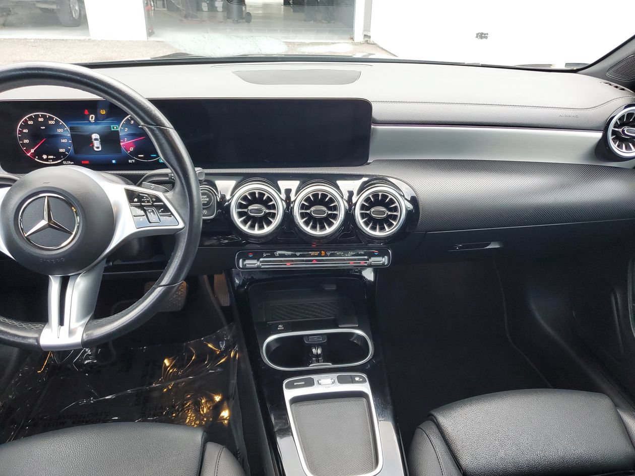 Used 2025 Mercedes-Benz CLA 250 image 13