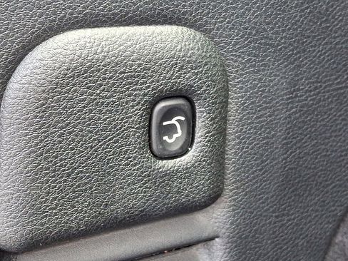 Certified 2021 Jeep Grand Cherokee Limited AWD/4WD image 32