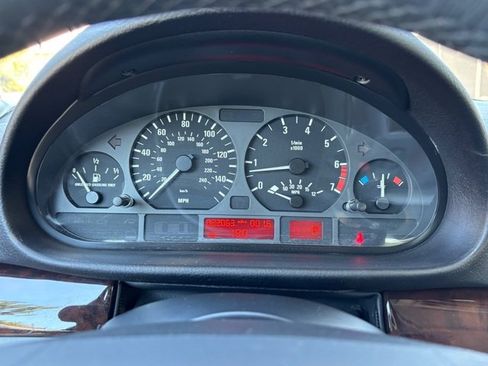 Used 2002 BMW 325i Sedan RWD image 41