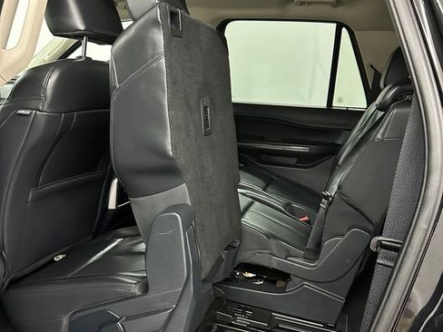 Used 2024 Ford Expedition Max XLT image 31
