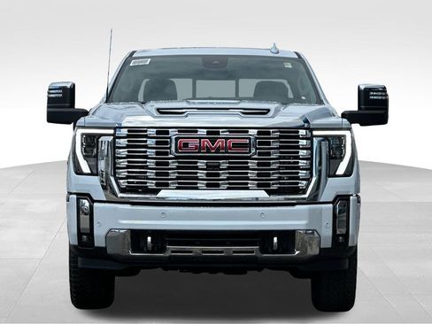 New 2026 GMC Sierra 2500 Denali w/ Technology Package AWD/4WD image 8