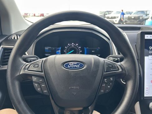 Used 2024 Ford Edge SE w/ Black Appearance Package AWD/4WD image 26