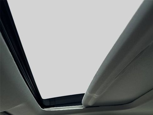 Used 2024 Honda Accord EX image 11