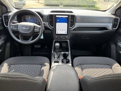 Used 2024 Ford Ranger XL image 17