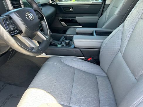 Used 2023 Toyota Tundra Limited AWD/4WD image 11