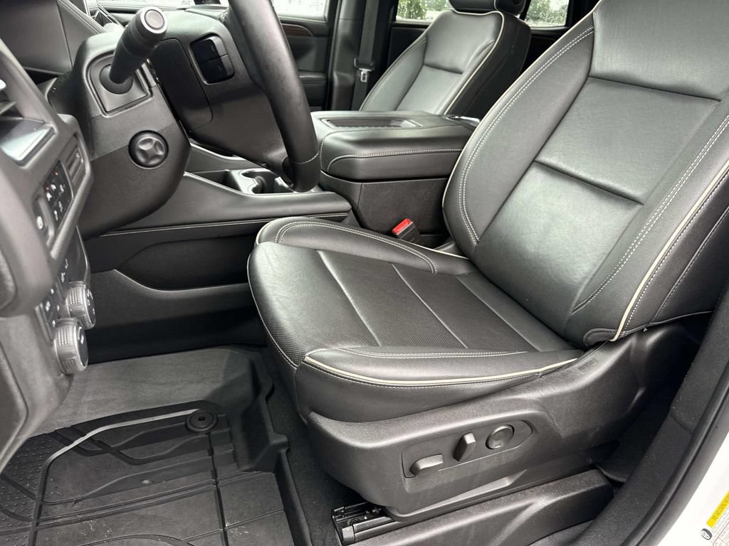 Used 2024 Chevrolet Tahoe Premier AWD/4WD image 34