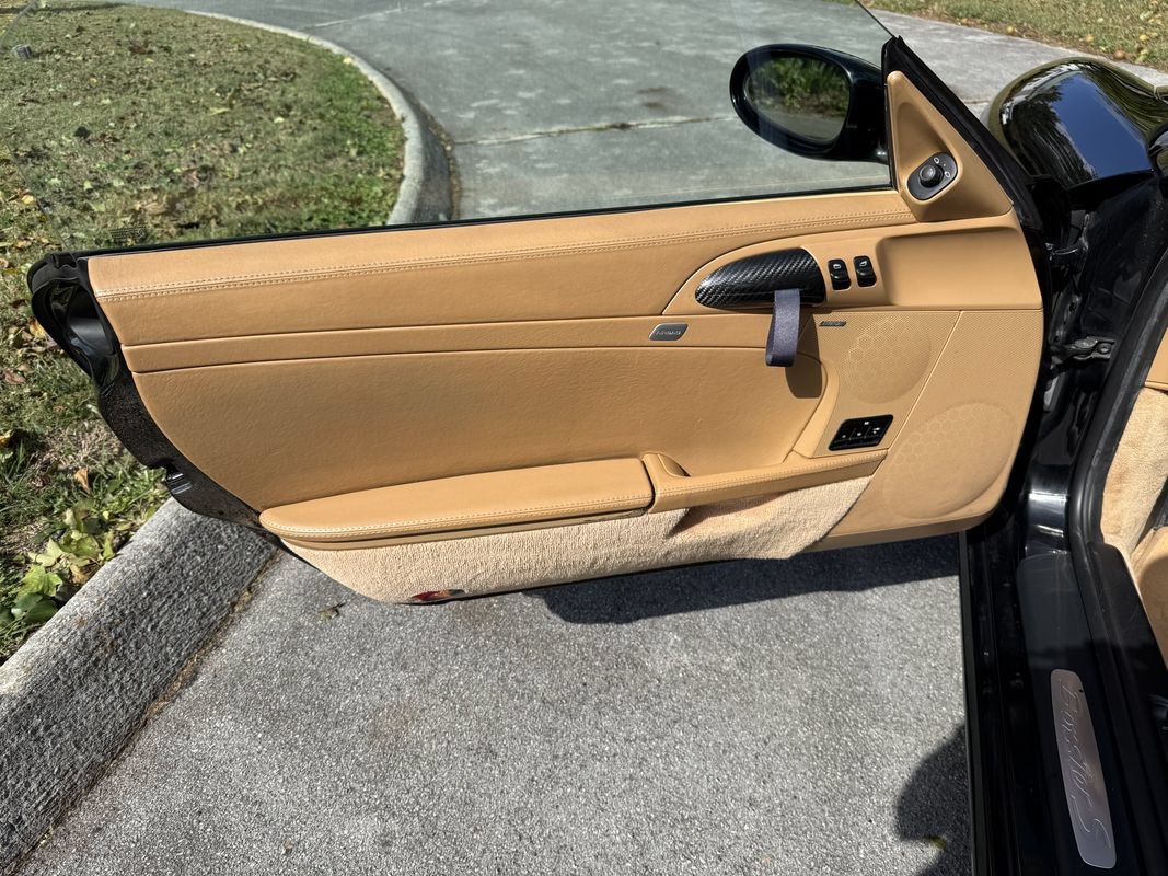 Used 2005 Porsche Boxster S RWD image 13