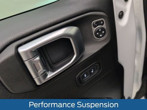 Used 2020 Jeep Wrangler Unlimited Rubicon w/ Uconnect 4C Nav & Sound Group AWD/4WD image 34