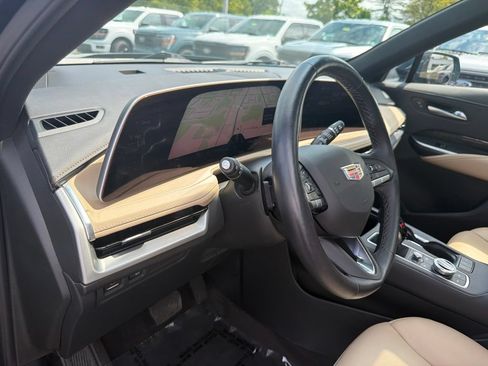 Used 2025 Cadillac XT4 Premium Luxury AWD/4WD image 20
