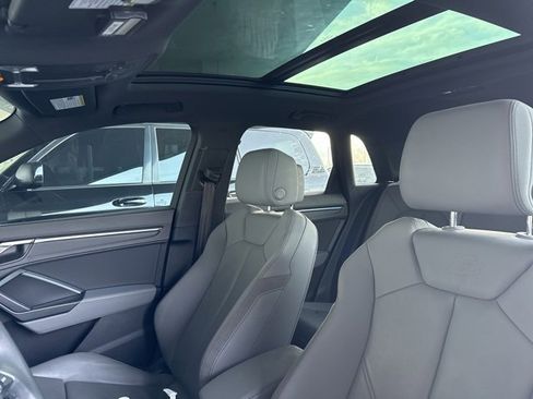 Certified 2022 Audi Q3 2.0T Premium Plus w/ Premium Plus Package image 9