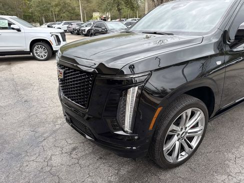 Certified 2025 Cadillac Escalade Sport w/ Touring Package AWD/4WD image 10