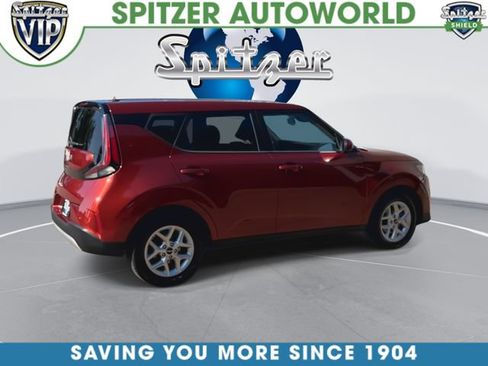 Used 2023 Kia Soul LX w/ LX Technology Package FWD image 9