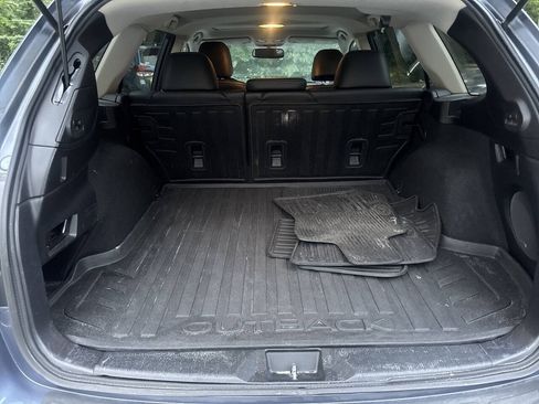 Used 2016 Subaru Outback 2.5i Limited AWD/4WD image 18