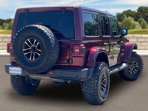 Used 2021 Jeep Wrangler Unlimited Sahara w/ Cold Weather Group AWD/4WD image 9