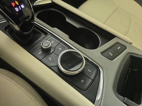 Certified 2020 Cadillac XT5 Premium Luxury image 28