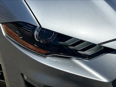 Used 2022 Ford Mustang Premium image 27