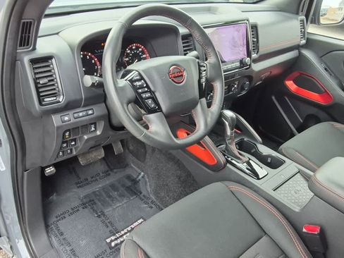Used 2023 Nissan Frontier PRO-4X w/ Pro Convenience Package image 11