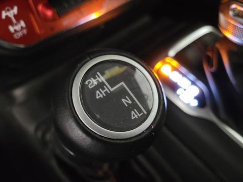 Used 2019 Jeep Wrangler Unlimited Rubicon w/ Dual Top Group image 49