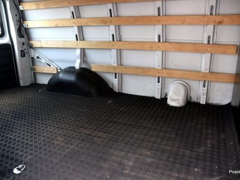 Used 2023 GMC Savana 2500 w/ Driver Convenience Package image 12