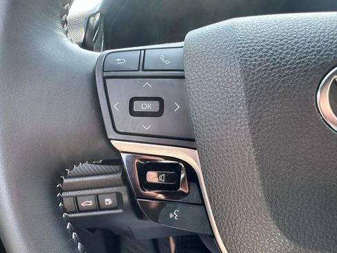 Used 2025 Toyota Camry SE w/ Multimedia Upgrade Package FWD image 15