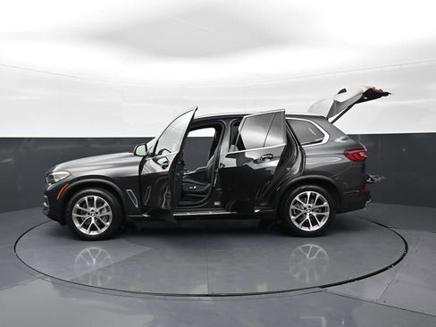 Used 2023 BMW X5 xDrive40i AWD/4WD image 36