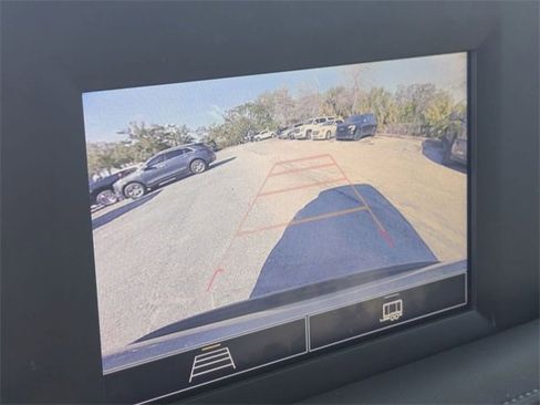 Used 2024 Chevrolet Tahoe LS image 13