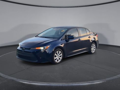 Used 2024 Toyota Corolla LE FWD image 4