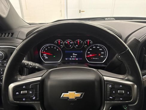 Used 2021 Chevrolet Silverado 1500 LTZ AWD/4WD image 14