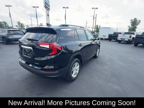 Used 2024 GMC Terrain SLE w/ Driver Convenience Package AWD/4WD image 8