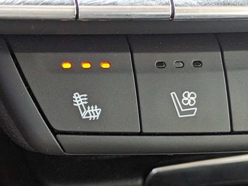 Used 2022 Cadillac XT4 Sport w/ Comfort Package FWD image 24