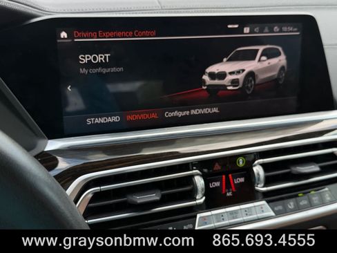 Used 2021 BMW X5 xDrive45e w/ Executive Package AWD/4WD image 33