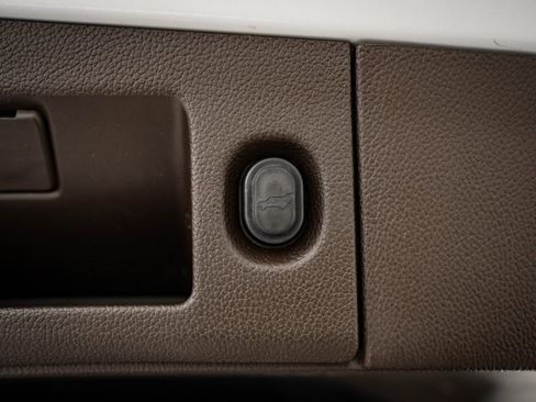 Used 2019 GMC Yukon Denali w/ Denali Ultimate Package image 24