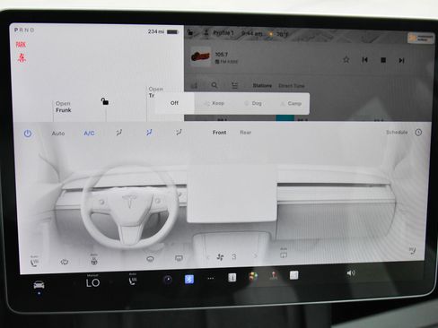 Used 2023 Tesla Model 3 Standard Range image 25