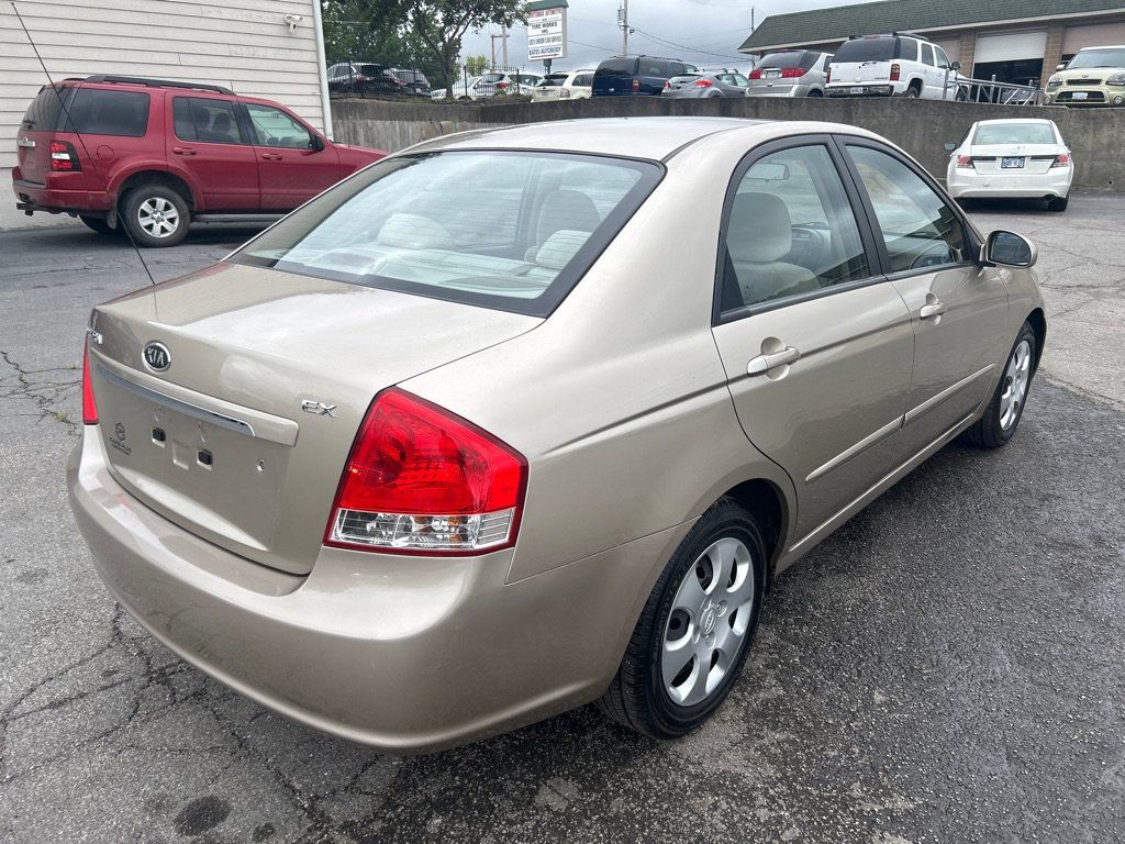 Used 2008 Kia Spectra EX FWD image 6